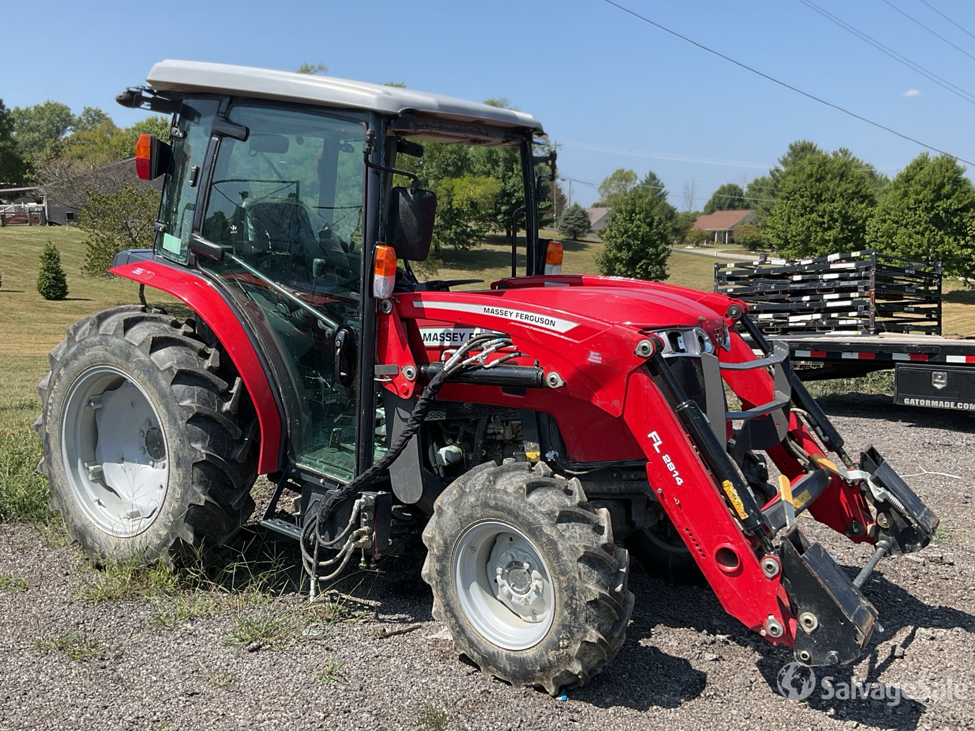 ご当地キティ　根付け　MASSEY FERGUSON Agricultural-Tractor-Massey-