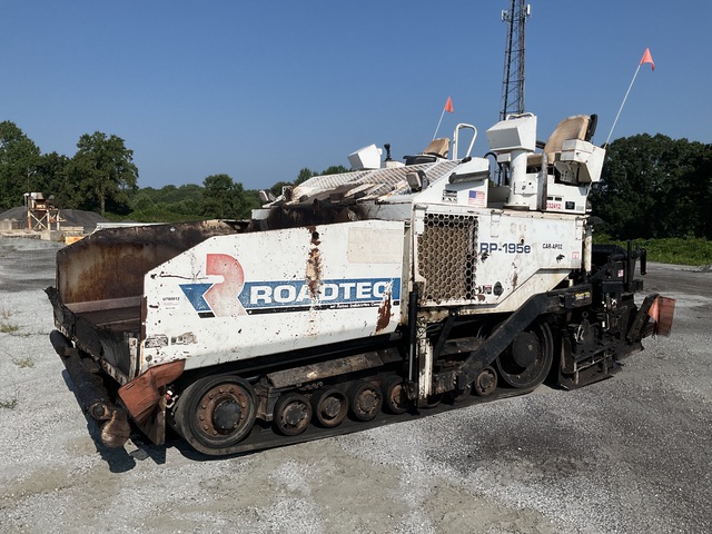 2014 Roadtec RP195e Track Asphalt Paver 2014 Roadtec RP195e Track Asphalt Paver