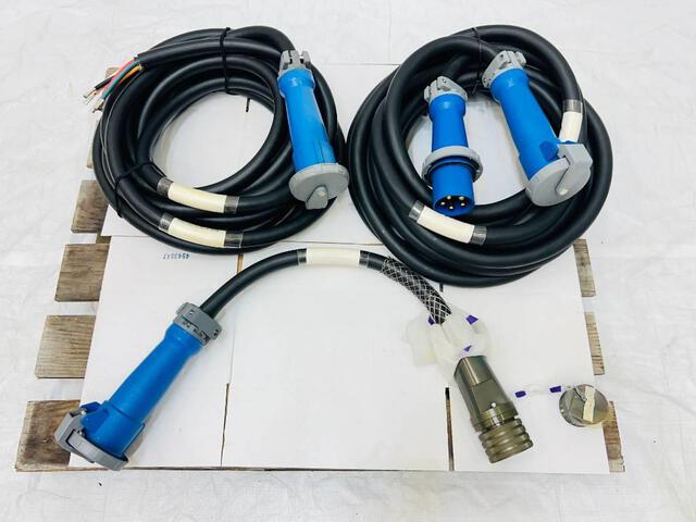 Quantity of (3) LEX 100 Amp Electrical Distribution Pin & Sleeve Cables (Unused) Quantity of (3) LEX 100 Amp Electrical Distribution Pin & Sleeve Cables (Unused)