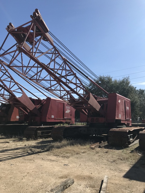 1981 (unverified) Manitowoc 3900W-II 140 Ton Lattice-Boom Crawler Crane