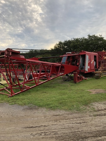 1975 Manitowoc 4000W 175 Ton Lattice-Boom Crawler Crane
