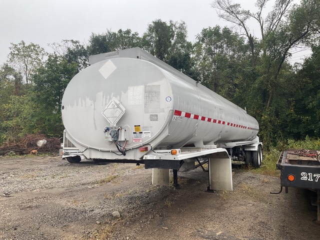1994 Fruehauf 9200 gal T/A Tanker Trailer