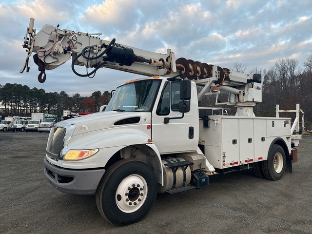 2016 Altec DC47T R on 2017 International DuraStar 4300 4x2 Digger Derrick Truck