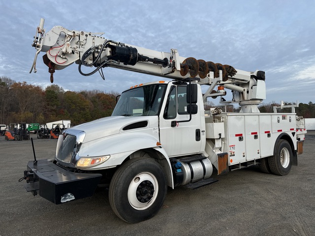 2020 Altec DM47BT R on 2017 International DuraStar 4300 4x2 Digger Derrick Truck