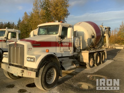 2006 Kenworth W900 8x4 Mixer Truck