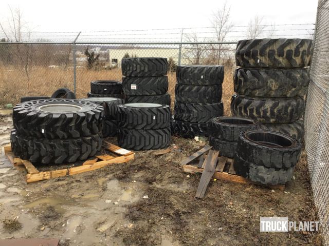 Used Tires Des Moines >> Lot Of 26 Tires W Wheels In Des Moines Iowa United States Used Tires Des Moines >> Lot Of 26 Tires W Wheels In Des Moines Iowa United States
