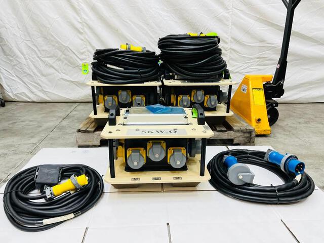 Quantity of (5) LEX 5 KW-0 Power Distribution Spider Boxes w/ Feeder Power Cables (Unused)