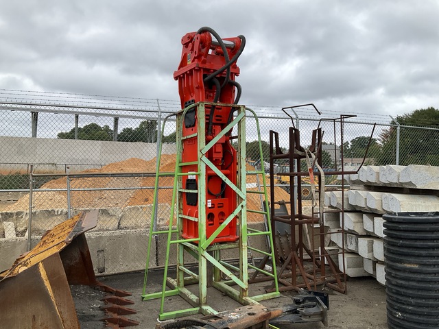 2010 NPK GH-18 Hydraulic Breaker