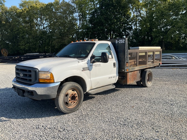1999 Ford F-550 Super Duty 4x2 Winch Truck 1999 Ford F-550 Super Duty 4x2 Winch Truck