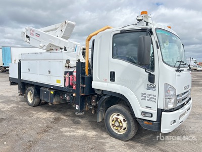 2015 Sherrin 12 m on 2015 Isuzu FRR600 4x2 Bucket Truck