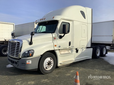 2018 Freightliner Cascadia 125 6x4 T/A Sleeper Truck Tractor