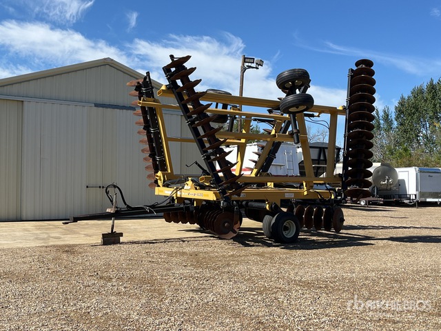 Ezee-On 4600 36 ft Tandem Disc | Ritchie Bros. Auctioneers