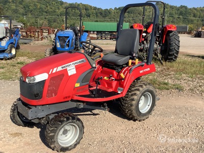 2014 Massey Ferguson GC1705 4WD Utility Tractor