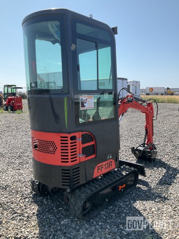 MINI EXCAVADORA FF INDUSTRIAL FF13R