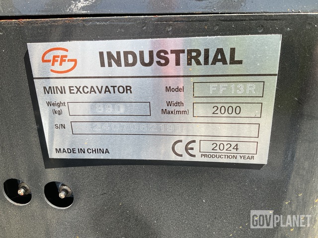 MINI EXCAVADORA FF INDUSTRIAL FF13R