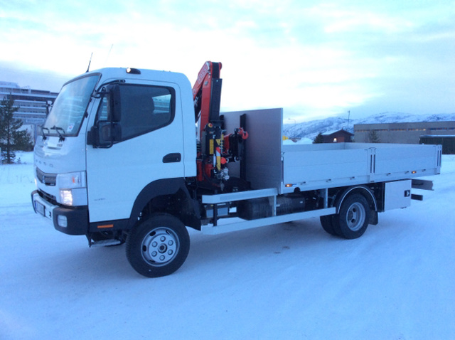 2018 Mitsubishi Fuso Canter 6C18 4x4 Flatbed Truck w/Crane