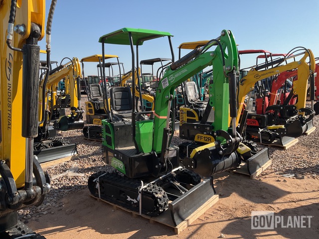 MINI EXCAVADORA FF INDUSTRIAL FF12R