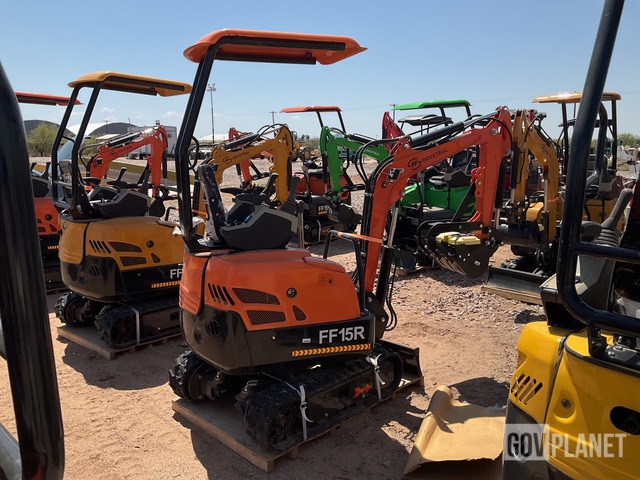 MINI EXCAVADORA FF INDUSTRIAL FF15R