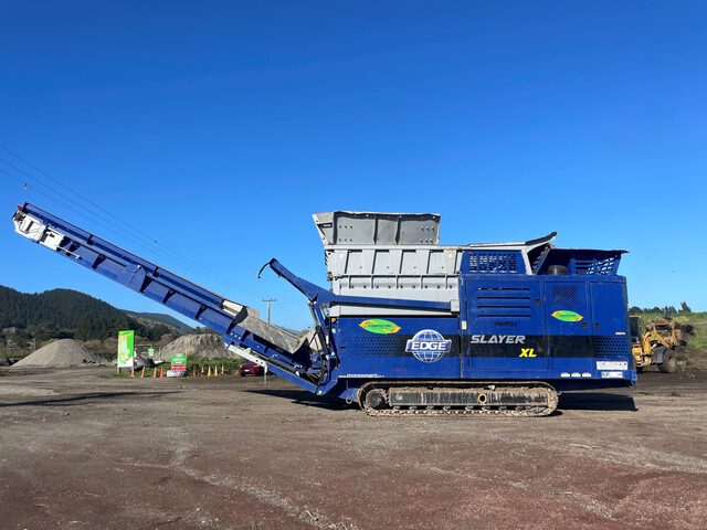 2022 Edge Slayer XL Tracked Waste Shredder