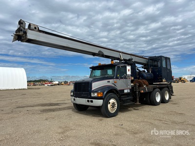 1998 International Pressure Digger 6x4 Drill Truck