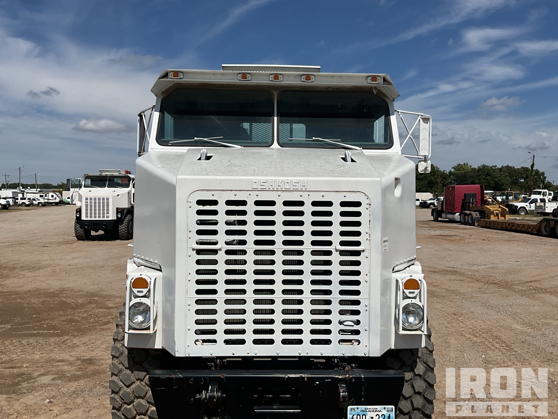 2002 Oshkosh M1070 8x8 Extended Cab Winch Truck in Wilson