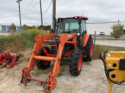 Kubota M5-111HDC 4WD Tractor