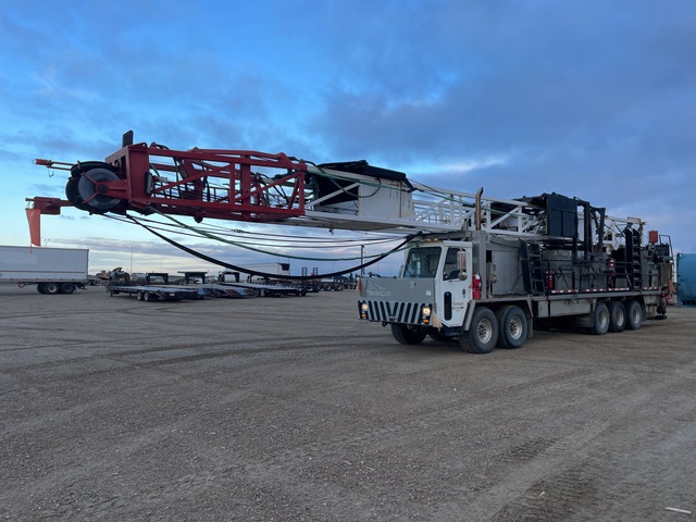 2010 Kobe’s Welding INT 72-140 Derrick on 2010 Crane Carrier 046B 0303 10x6 Twin-Steer Well Service Rig 2010 Kobe’s Welding INT 72-140 Derrick on 2010 Crane Carrier 046B 0303 10x6 Twin-Steer Well Service Rig