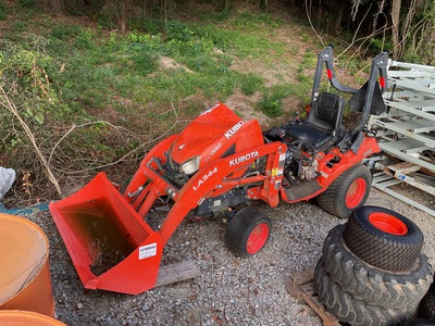 2019 Kubota BX1880V 4WD Utility Tractor (Inoperable)