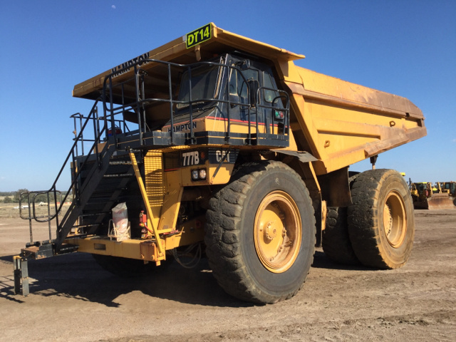 1992 Cat 777B Off-Road End Dump Truck