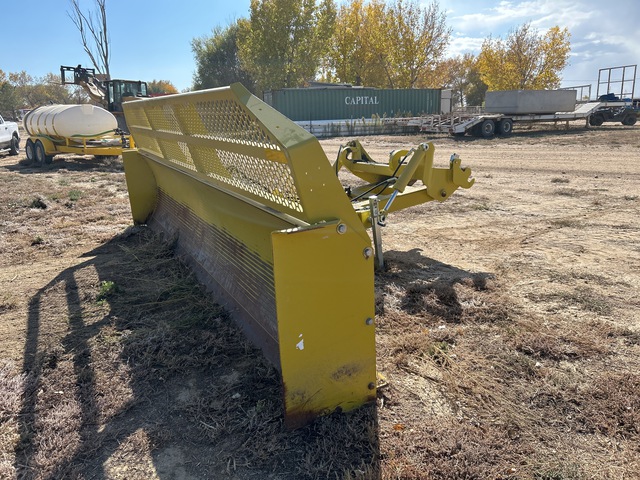 Degelman 16-7200 16 ft 6 Way Silage Doze Attachment