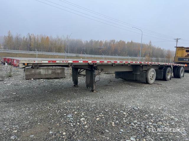 1998 Raven 48 ft Tri/A Spread Axle Flatbed Trailer | Ritchie Bros ...