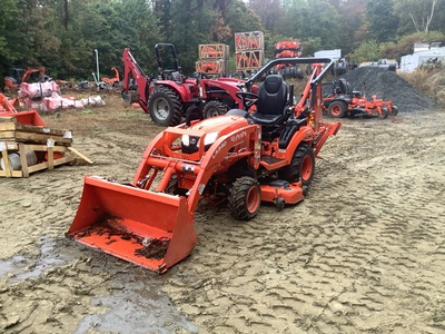 2022 Kubota BX23SLSB-R14-1 4WD Utility Tractor