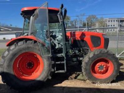 2021 Kubota M5-111HDC12-1 4WD Tractor (Inoperable)