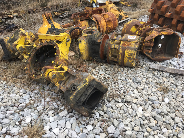 Lot of Front Axle Housings - Fits Payhauler 350C