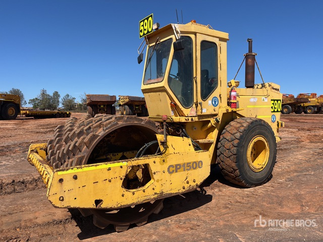 Pacific CP1500 Padfoot Drum Compactor | Ritchie Bros. Auctioneers