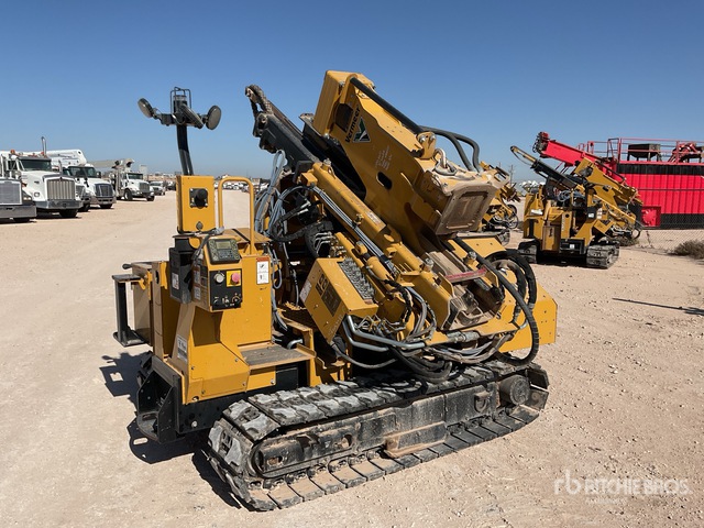 2021 Vermeer PD10R Crawler Mounted Post Driver | Ritchie Bros. Auctioneers