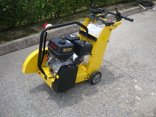 Cormac CQ480 Walk-Behind Saw Cormac CQ480 Walk-Behind Saw