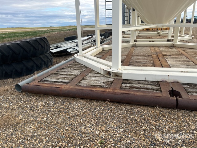 8 ft x 40 ft Rig Mat Varios. Industrial | Ritchie Bros. Auctioneers