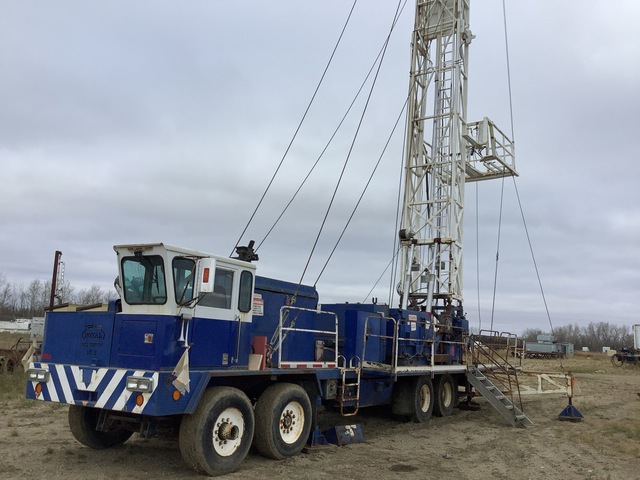 Kobe’s Welding Kin Rig on 1979 Kin-Rig NJX 8x4 Twin-Steer Telescopic Single/Double Service/Workover Rig Kobe’s Welding Kin Rig on 1979 Kin-Rig NJX 8x4 Twin-Steer Telescopic Single/Double Service/Workover Rig
