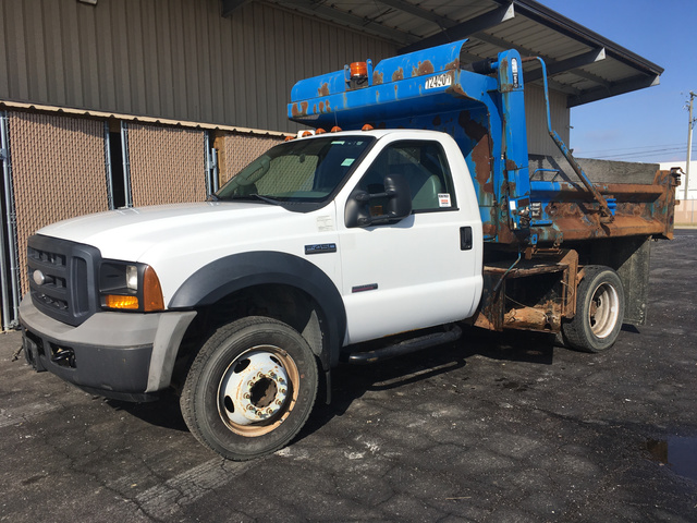 2006 Ford F-450 Super Duty S/A Dump Truck 2006 Ford F-450 Super Duty S/A Dump Truck