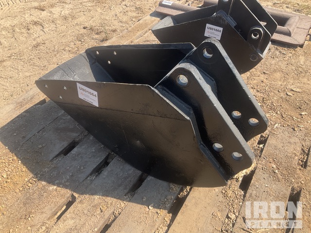 Backpush Bucket Rear 17 in Digging Backhoe Rear Bucket in Dayton, Texas, United States ...
