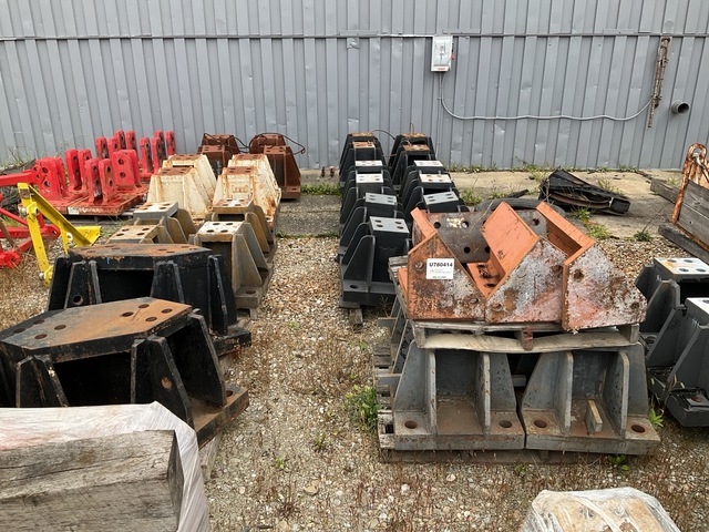 Quantity of Various Size Adapters and Mounting Plates Tower Crane Quantity of Various Size Adapters and Mounting Plates Tower Crane