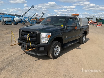 2012 Ford F-250 XL 4x4 Extended Cab بيك اب (Inoperable)