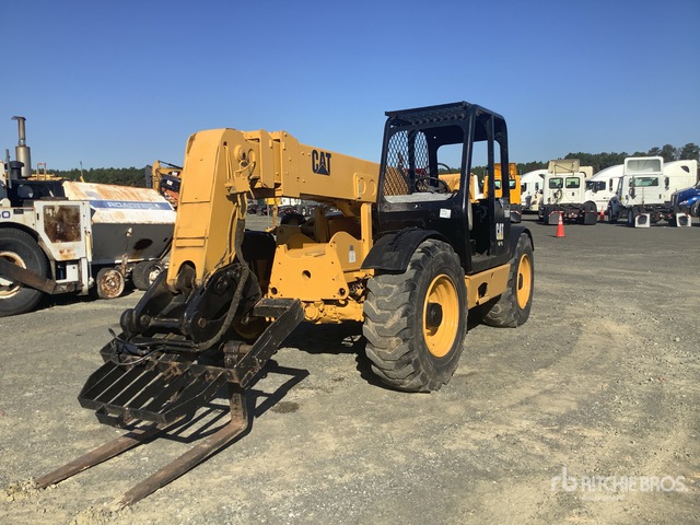 2001 Cat TH83 Telehandler | Ritchie Bros. Auctioneers