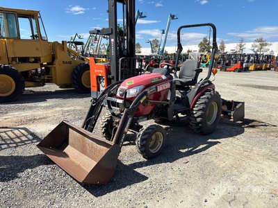 2018 Yanmar SA424YBS 4WD Utility Tractor