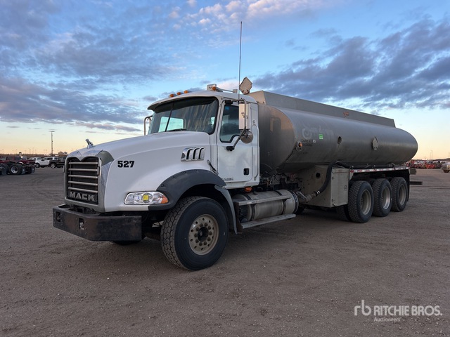 Mack Tanker Rear 2009 Mack GU813 22976 L 8x6 Tanker Truck | Ritchie Bros. Auctioneers