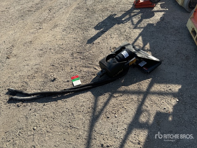 2018 Toro 22805 Mini Skid Steer Auger | Ritchie Bros. Auctioneers