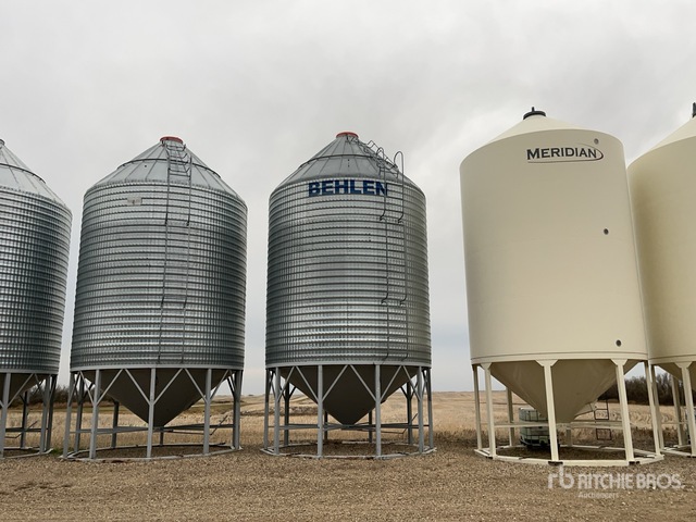 Shell Ring Hopper Behlen +/- 3500 bu 4 Ring Hopper Contenedor de grano | Ritchie Bros ...