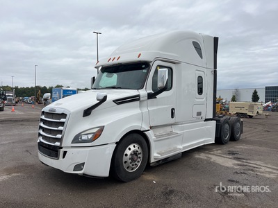 2019 Freightliner Cascadia 126 6x4 T/A Slaapcabine Trekker