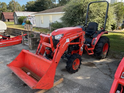 2021 Kubota LX2610SUHSD 4WD Utility Tractor